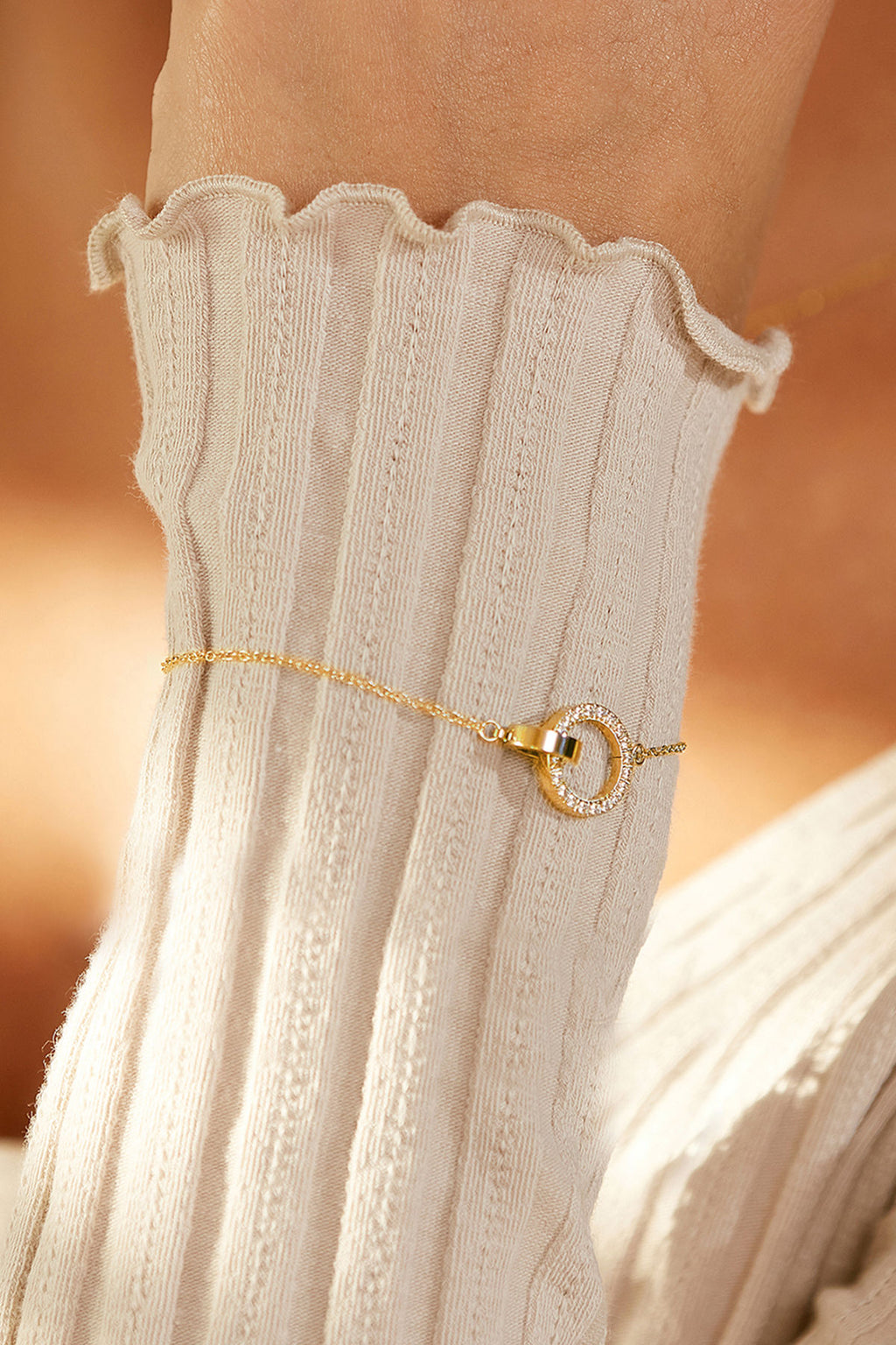 Eternal Orbit Bracelet Gold