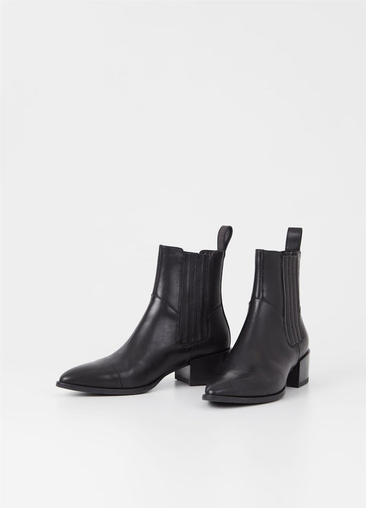 Marja boots black