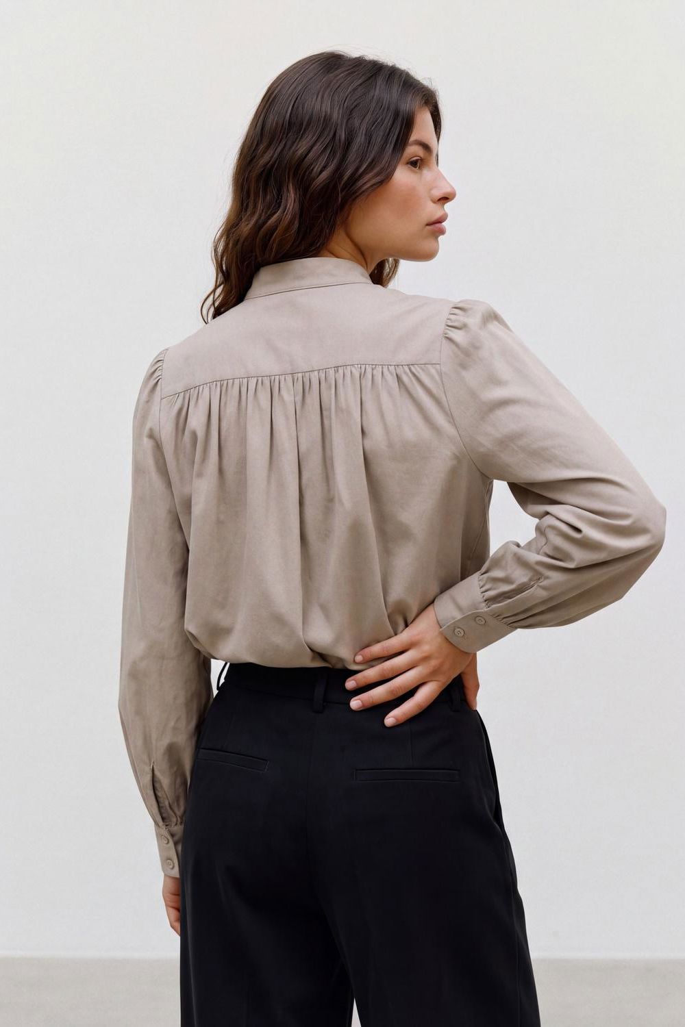 Vmbriar Ls High Neck Shirt Wvn Ret