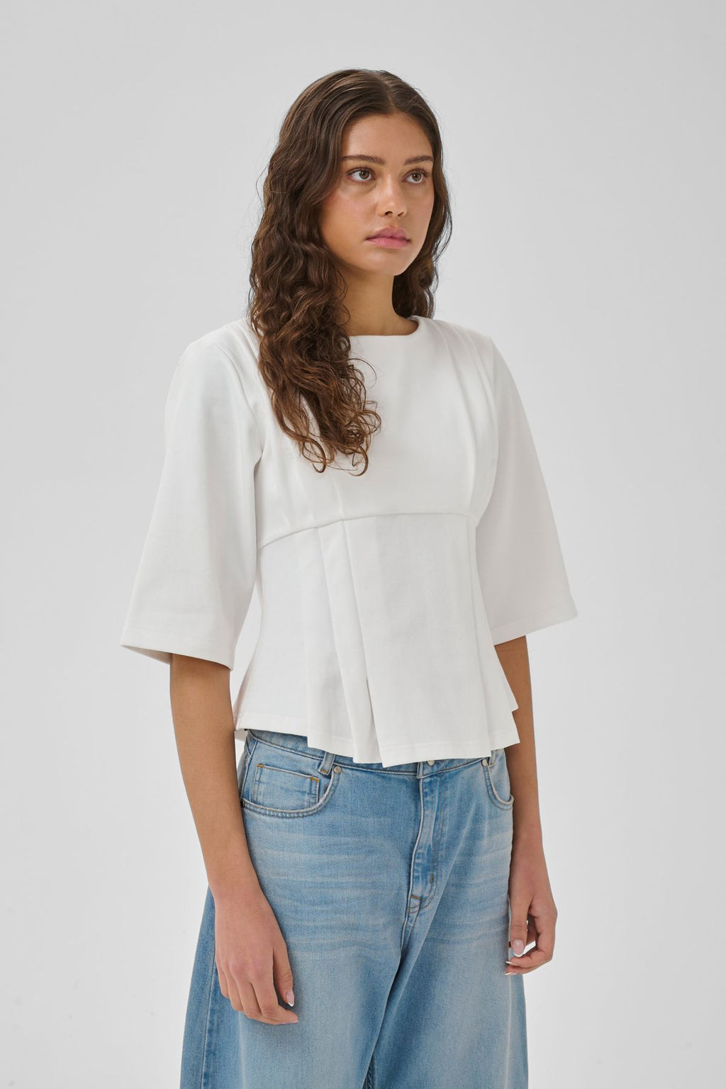 apir Pleat Tee