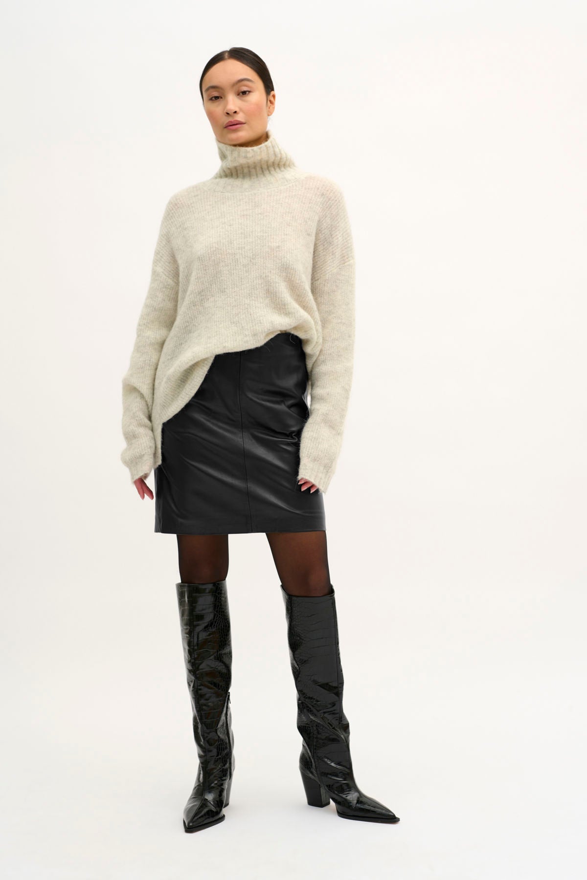 19 The Leather Skirt