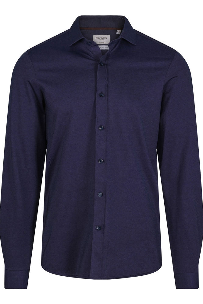Leo Tailor Fit