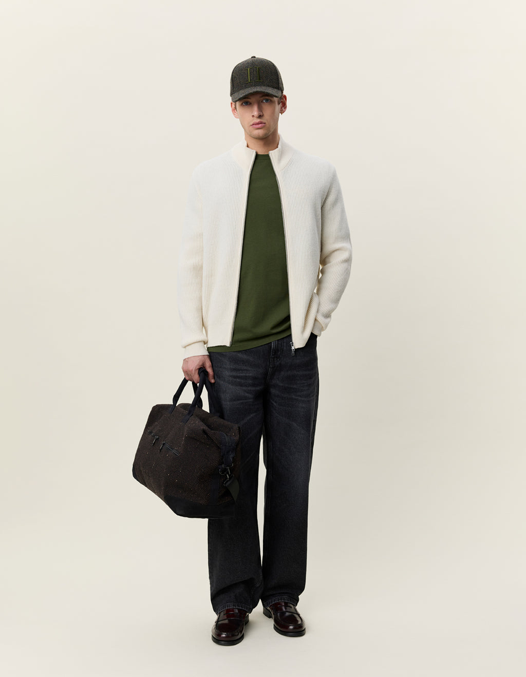 Wool Rib Zipper Knit