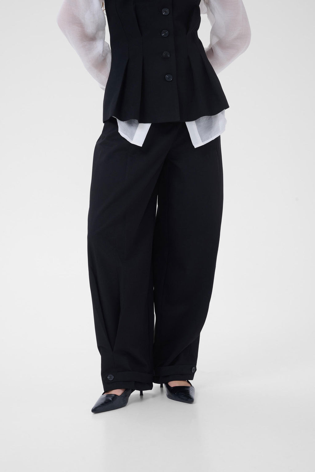 Mwevelina Barrel Pants