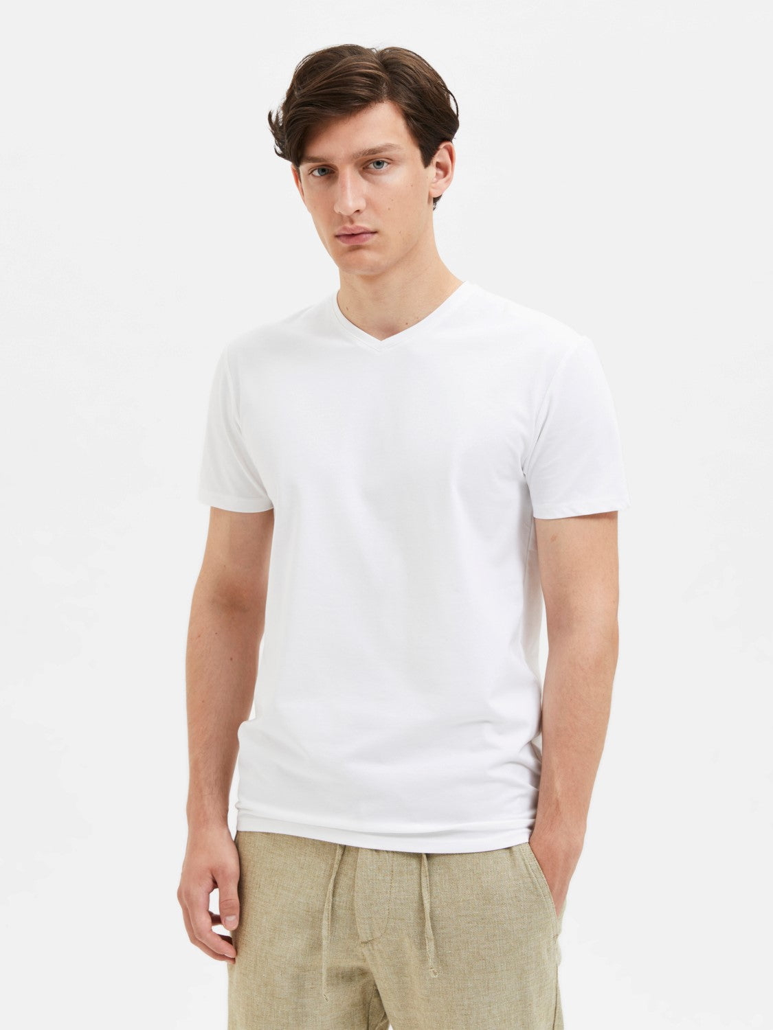 Ael ss v-neck t-shirt