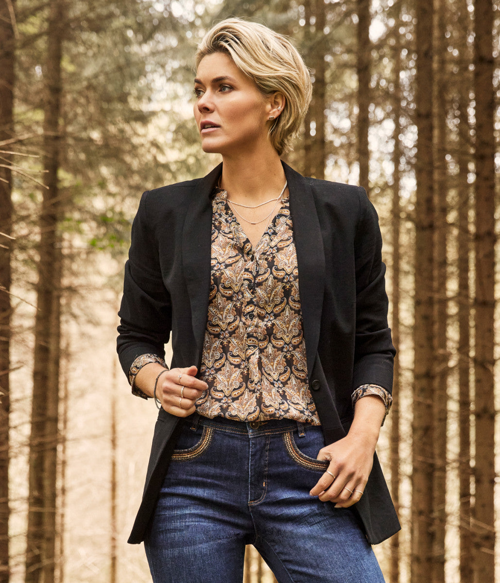 Andria Blazer Black
